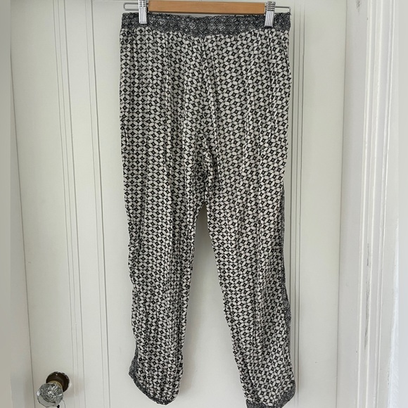American Eagle Pattern Drawstring Pants - Picture 6 of 6